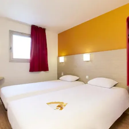 Premiere Classe Perpignan - Aeroport Hotel *
