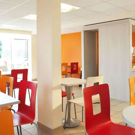 מלון Premiere Classe Perpignan - Aeroport