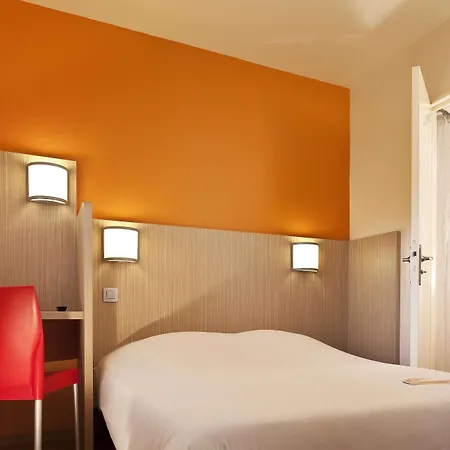Premiere Classe Perpignan - Aeroport Hotel Rivesaltes