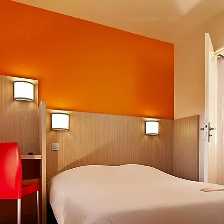 Premiere Classe Perpignan - Aeroport * Rivesaltes