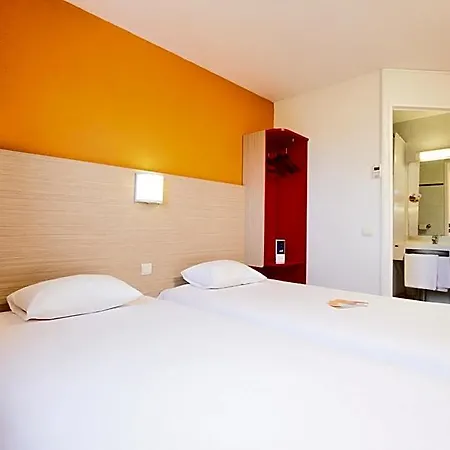Premiere Classe Perpignan - Aeroport * Rivesaltes
