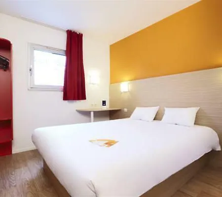 Premiere Classe Perpignan - Aeroport Hotel Rivesaltes